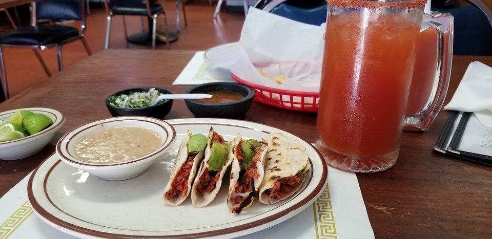 Unos Ricos Tacos de Marlin